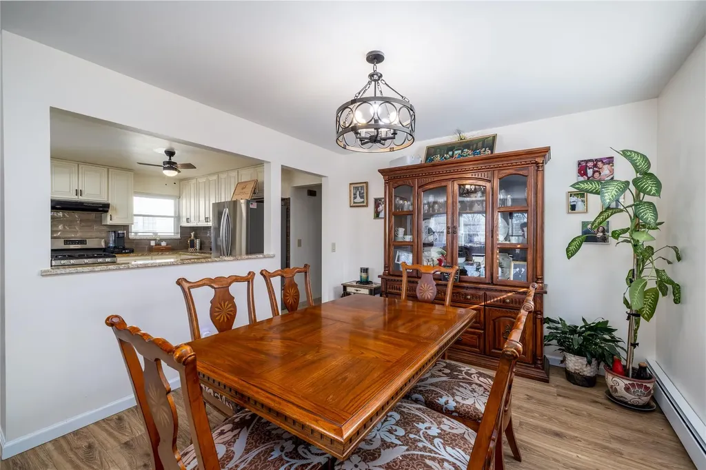 2619 Windsor Avenue Oceanside NY 11572