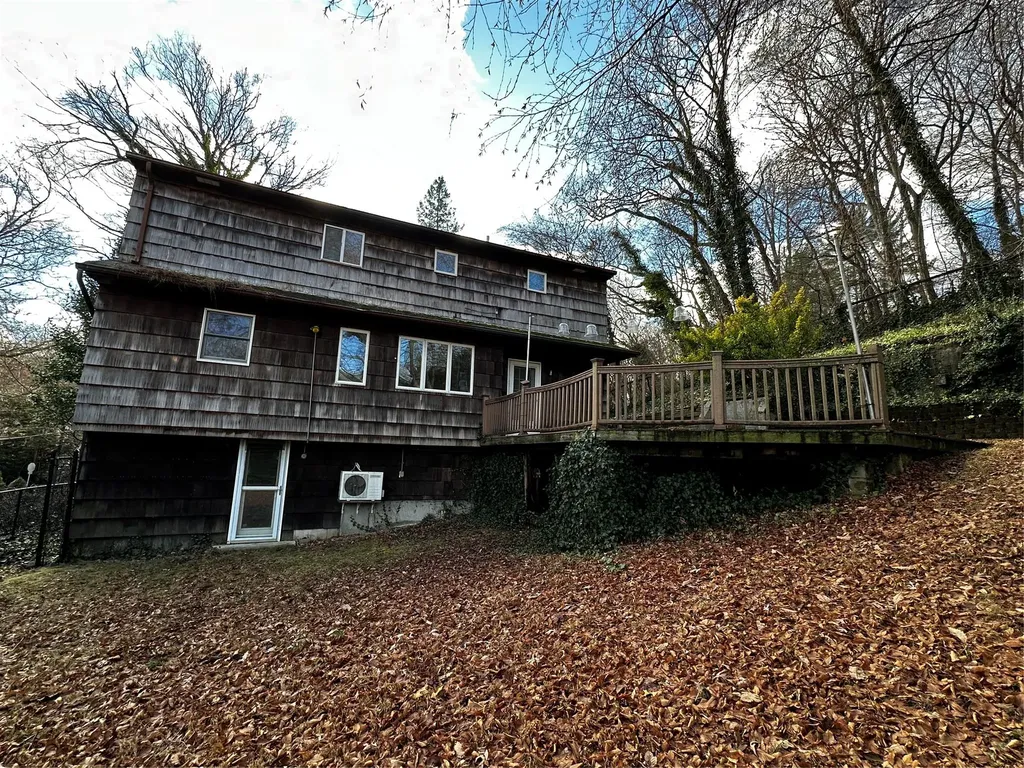 45 Forest Drive Centerport NY 11721