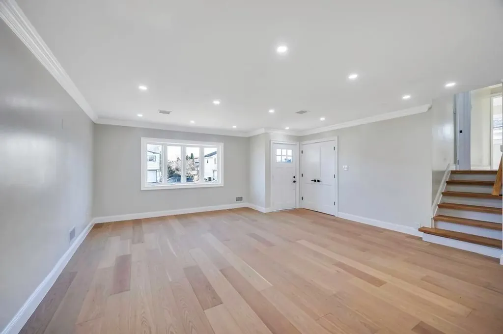 4 Peter Road Hicksville NY 11801