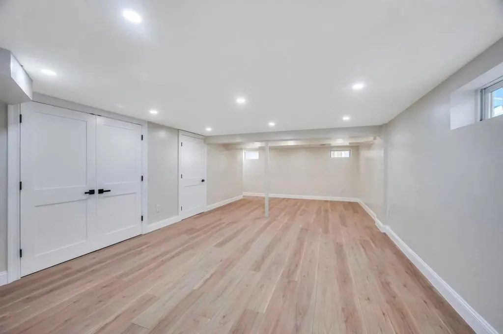 4 Peter Road Hicksville NY 11801