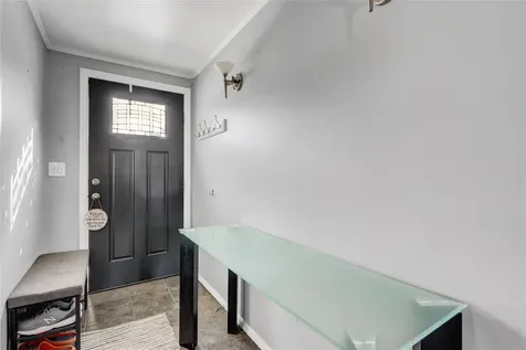 13 Delaware Road West Babylon NY 11703