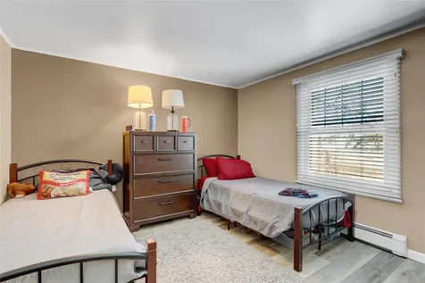 13 Delaware Road West Babylon NY 11703