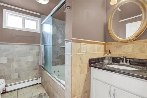 13 Delaware Road West Babylon NY 11703