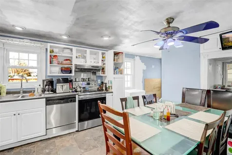 13 Delaware Road West Babylon NY 11703