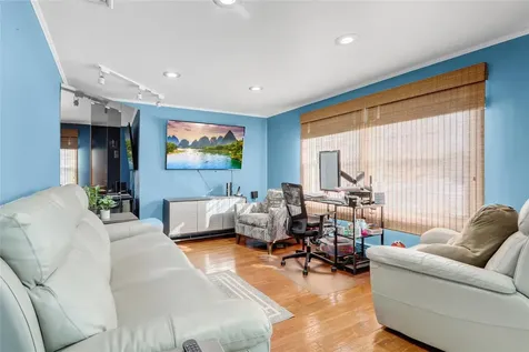 13 Delaware Road West Babylon NY 11703