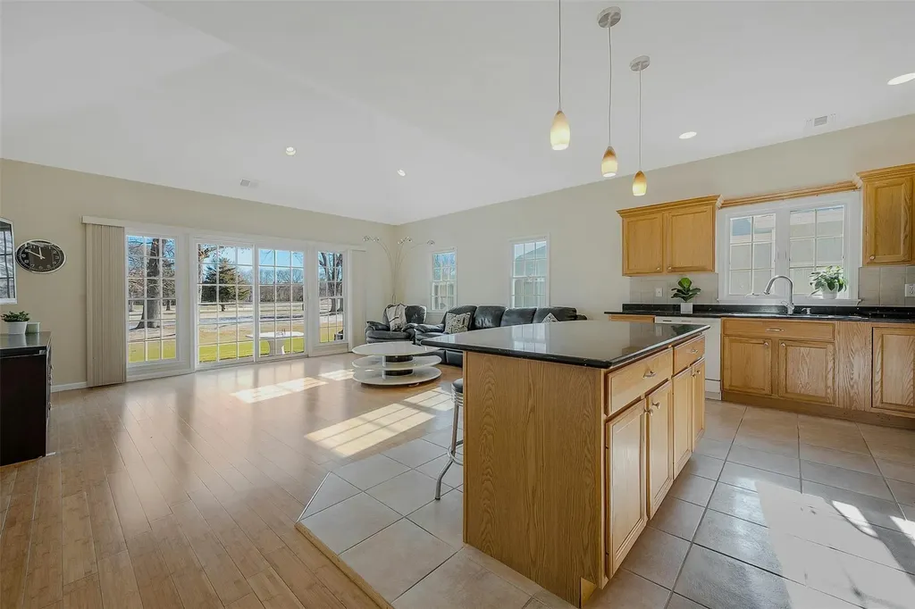 27 Redan Drive Smithtown NY 11787