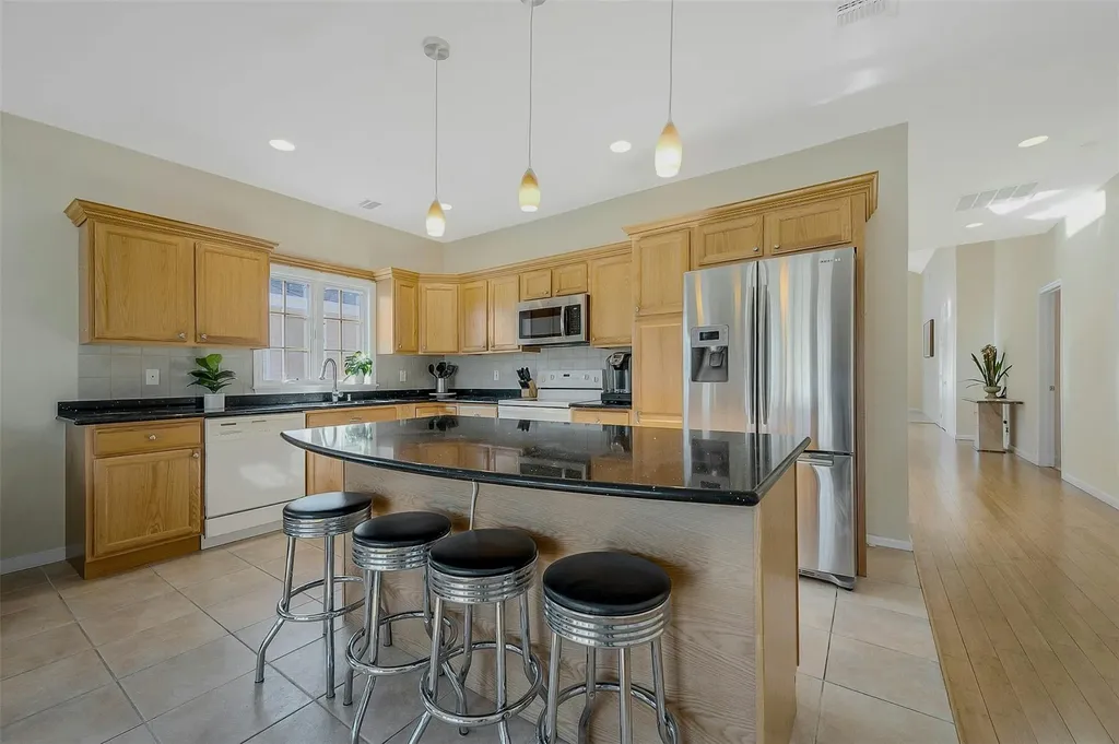 27 Redan Drive Smithtown NY 11787