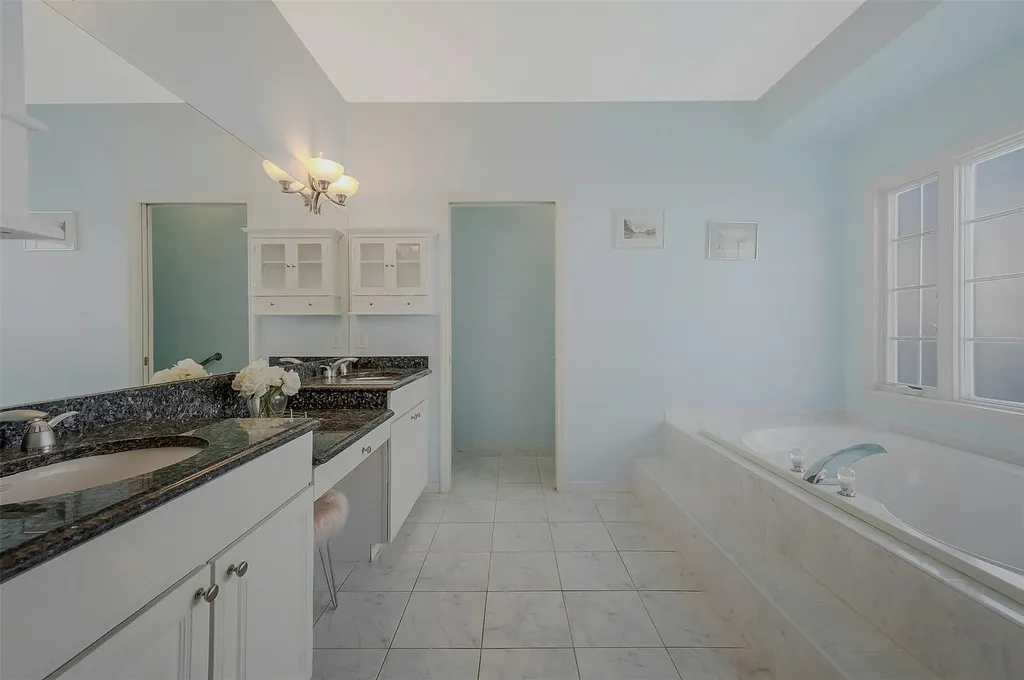27 Redan Drive Smithtown NY 11787