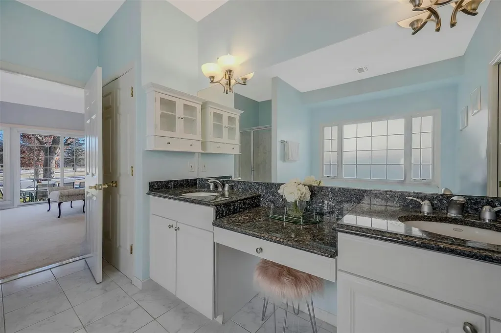 27 Redan Drive Smithtown NY 11787