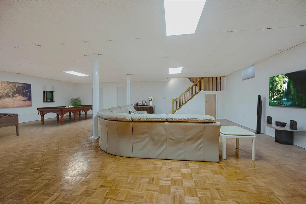 27 Redan Drive Smithtown NY 11787