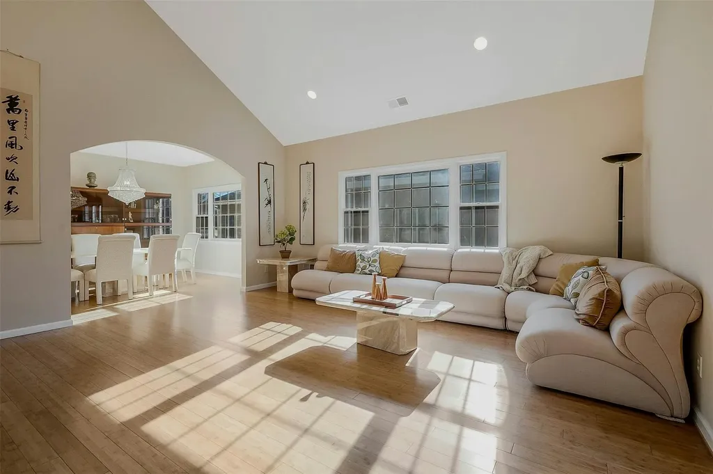 27 Redan Drive Smithtown NY 11787