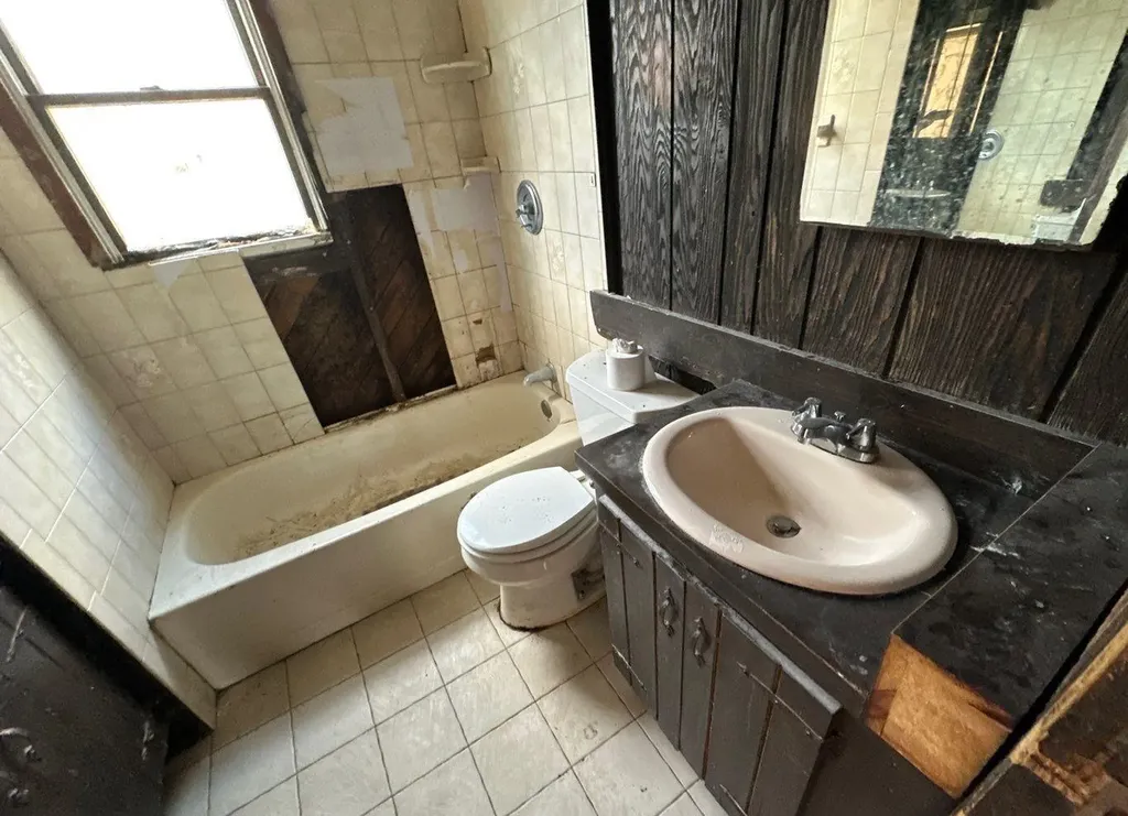 54 Park Street Centereach NY 11720