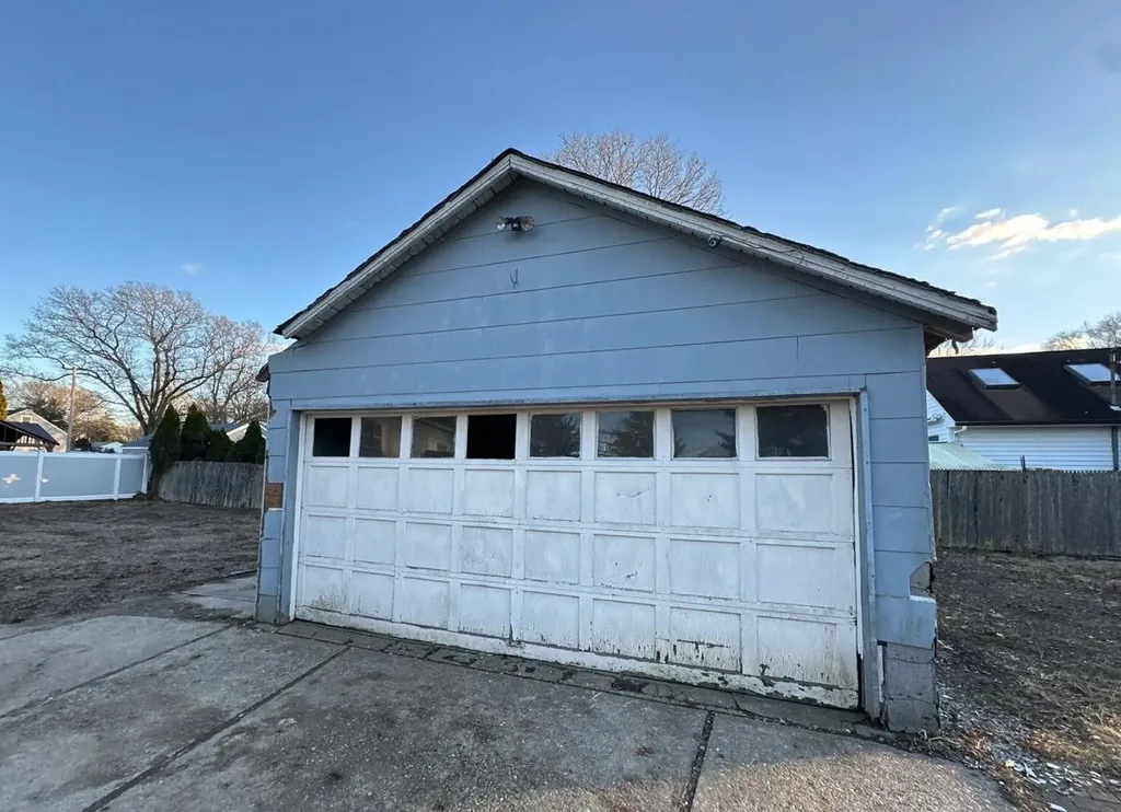 54 Park Street Centereach NY 11720