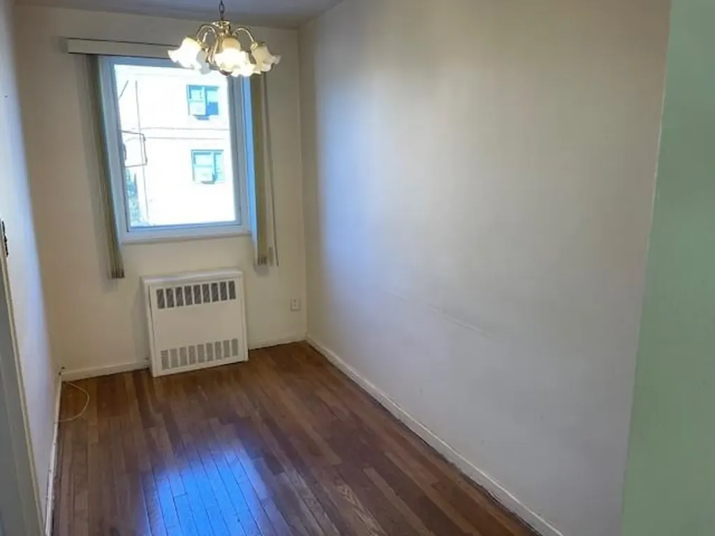 216-21 73 Avenue Bayside NY 11364