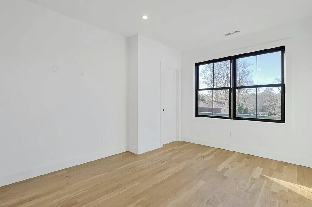 7 Bishop Drive S Rye Brook NY 10573