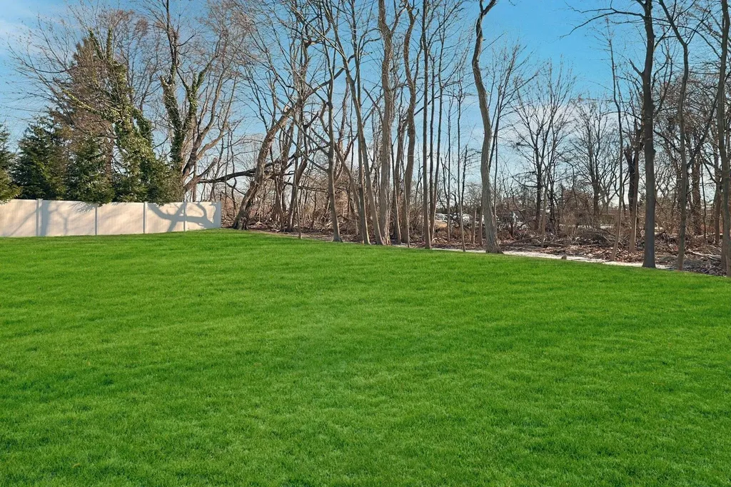 7 Bishop Drive S Rye Brook NY 10573