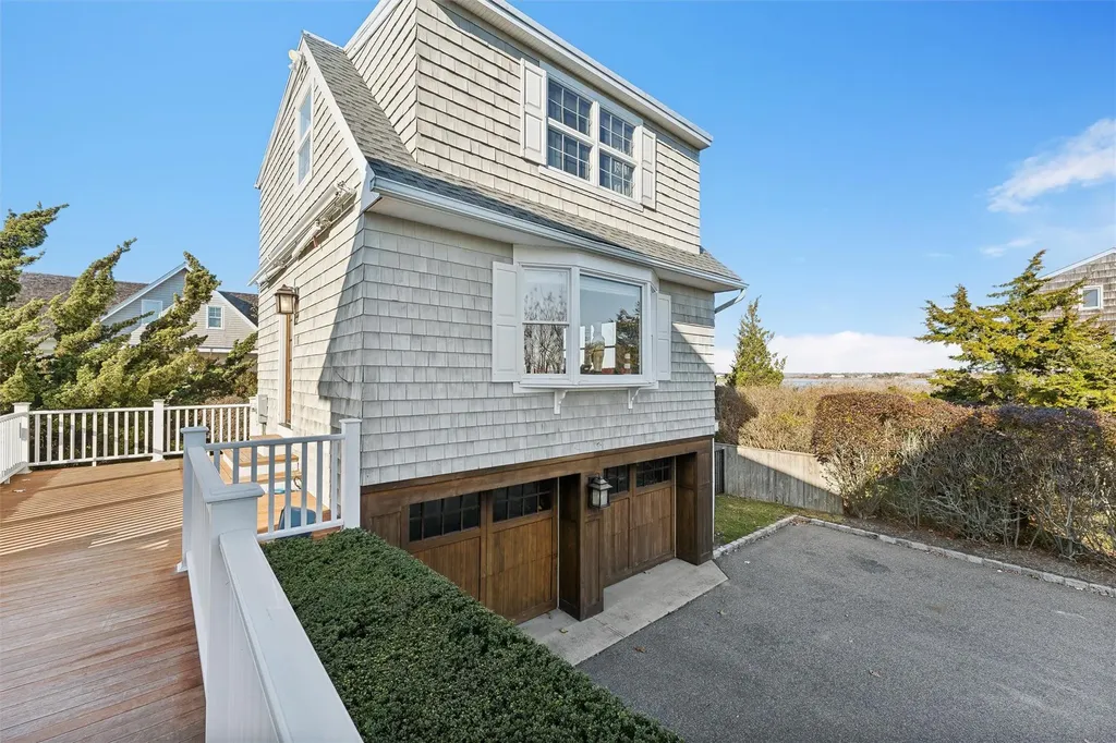 52 Exchange Place Westhampton Beach NY 11978