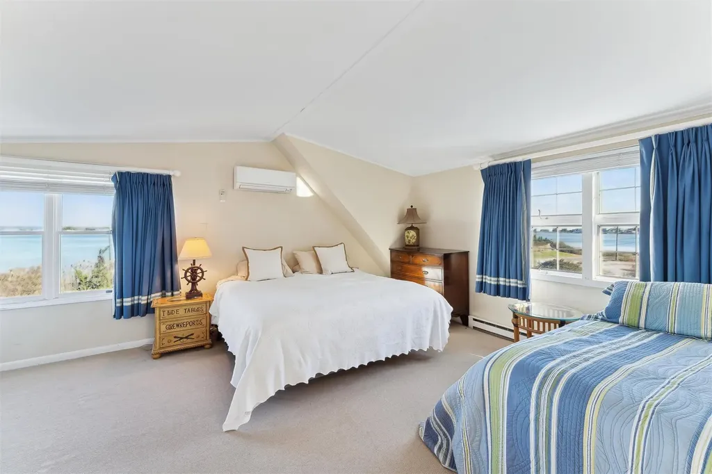 52 Exchange Place Westhampton Beach NY 11978