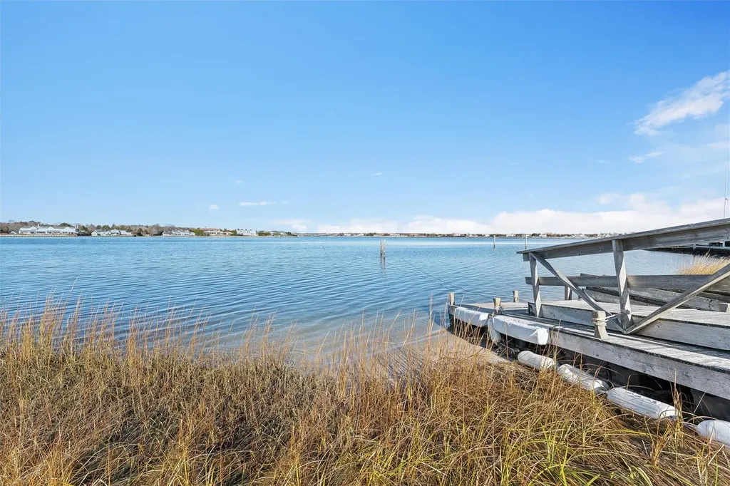 52 Exchange Place Westhampton Beach NY 11978