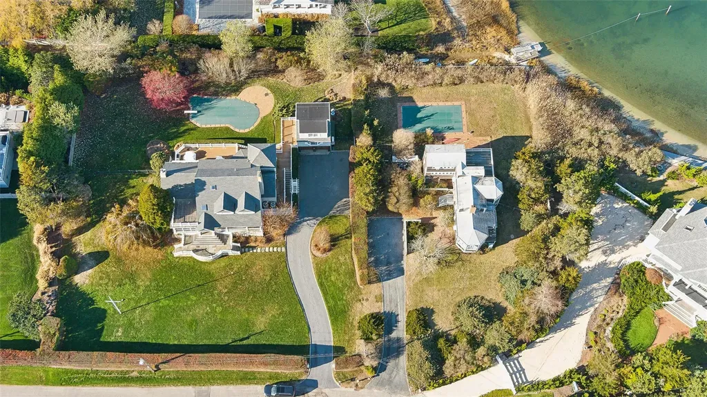 52 Exchange Place Westhampton Beach NY 11978