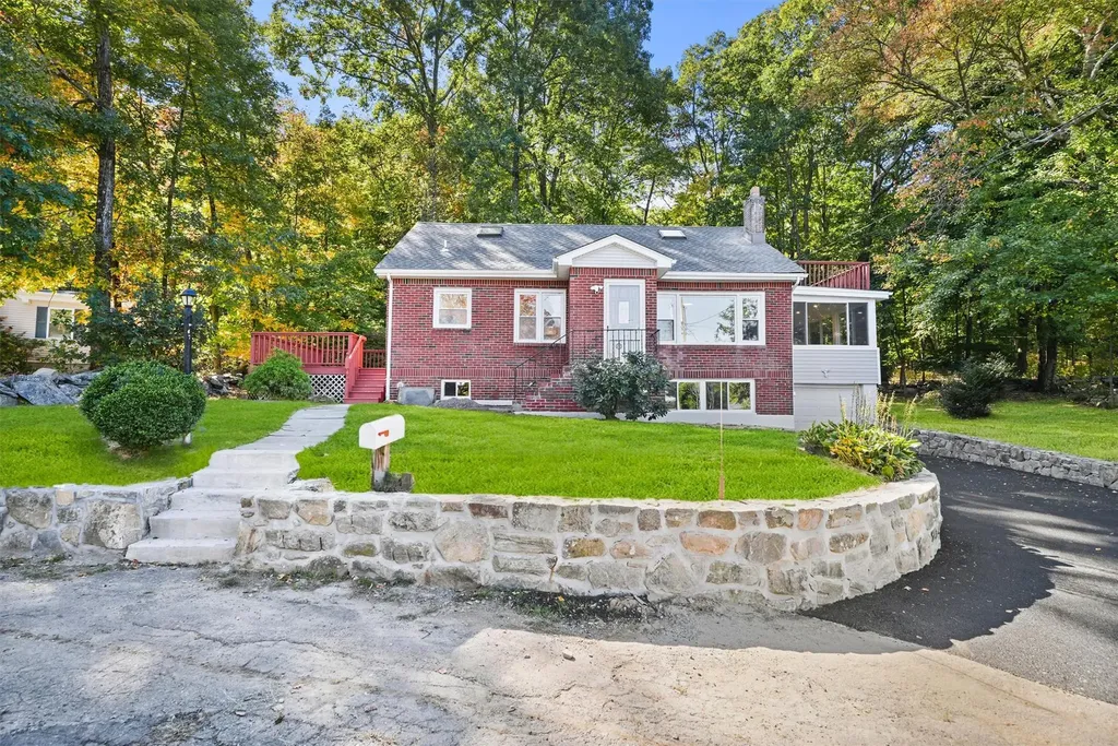 1 Mountain Drive Mahopac NY 10541