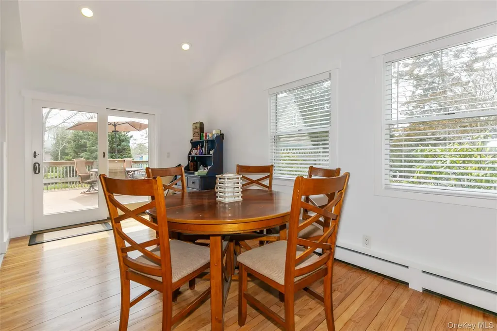 7 Suffolk Road Hampton Bays NY 11946