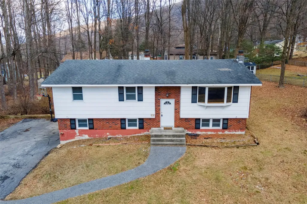 11 Brookside Road Beacon NY 12508
