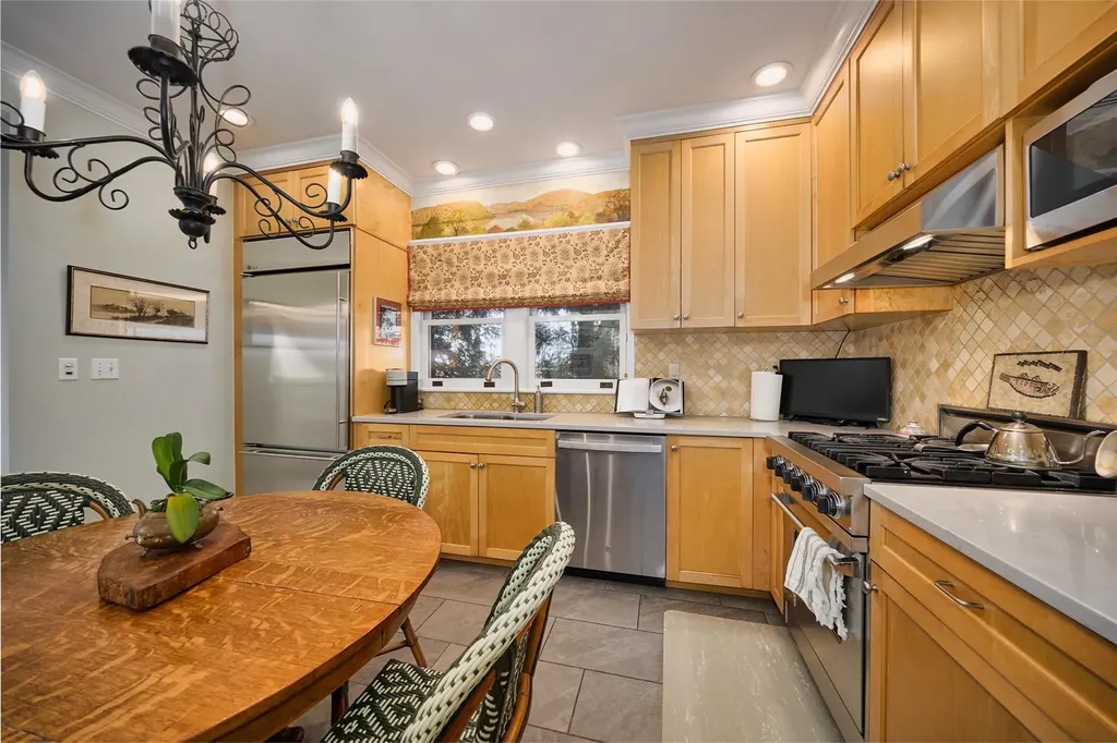 110 Nassau Place Peekskill NY 10566