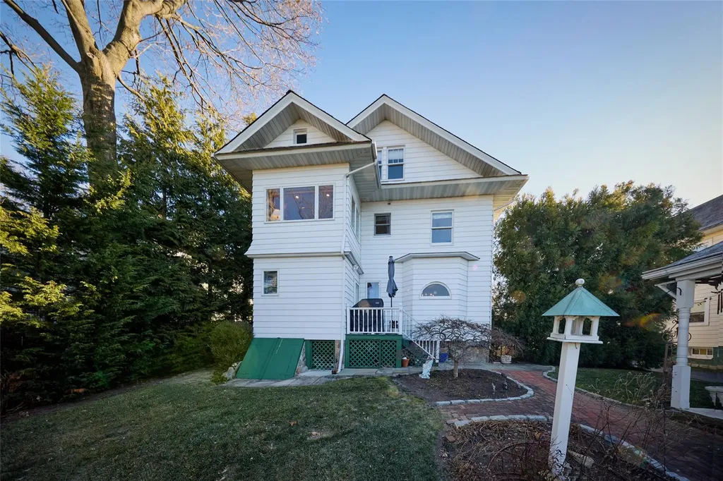 110 Nassau Place Peekskill NY 10566