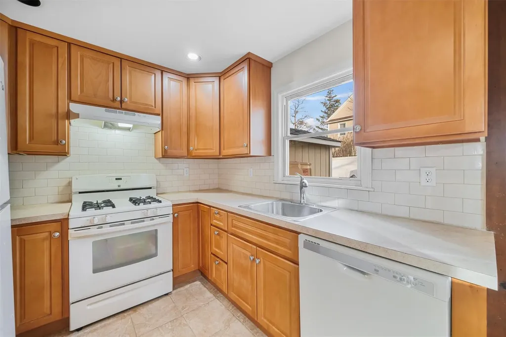 249 Roberts Avenue Yonkers NY 10703