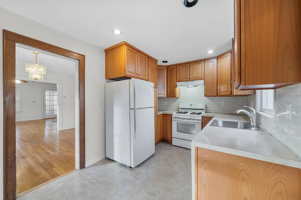 249 Roberts Avenue Yonkers NY 10703
