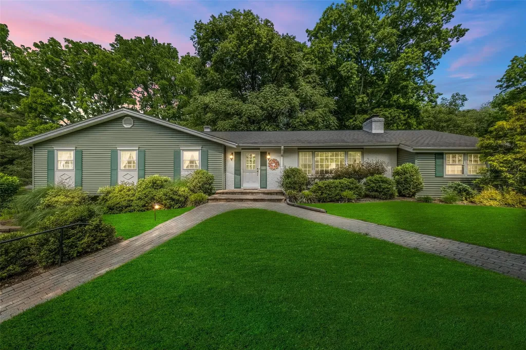 17 Walnut Hill Road Poughkeepsie NY 12603