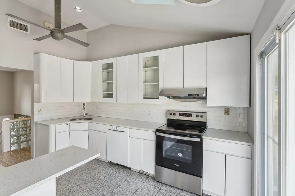 11 Dehan Street Smithtown NY 11787