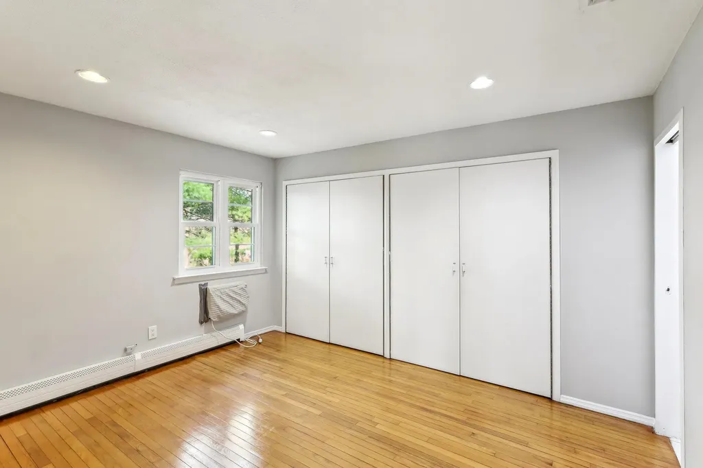 11 Dehan Street Smithtown NY 11787