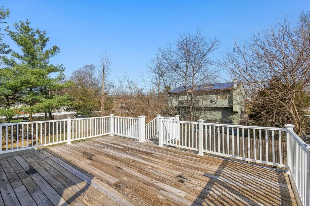 11 Dehan Street Smithtown NY 11787