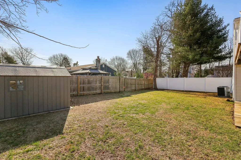 11 Dehan Street Smithtown NY 11787