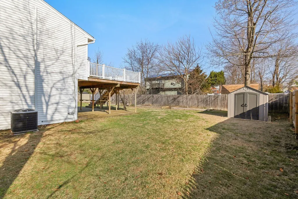 11 Dehan Street Smithtown NY 11787