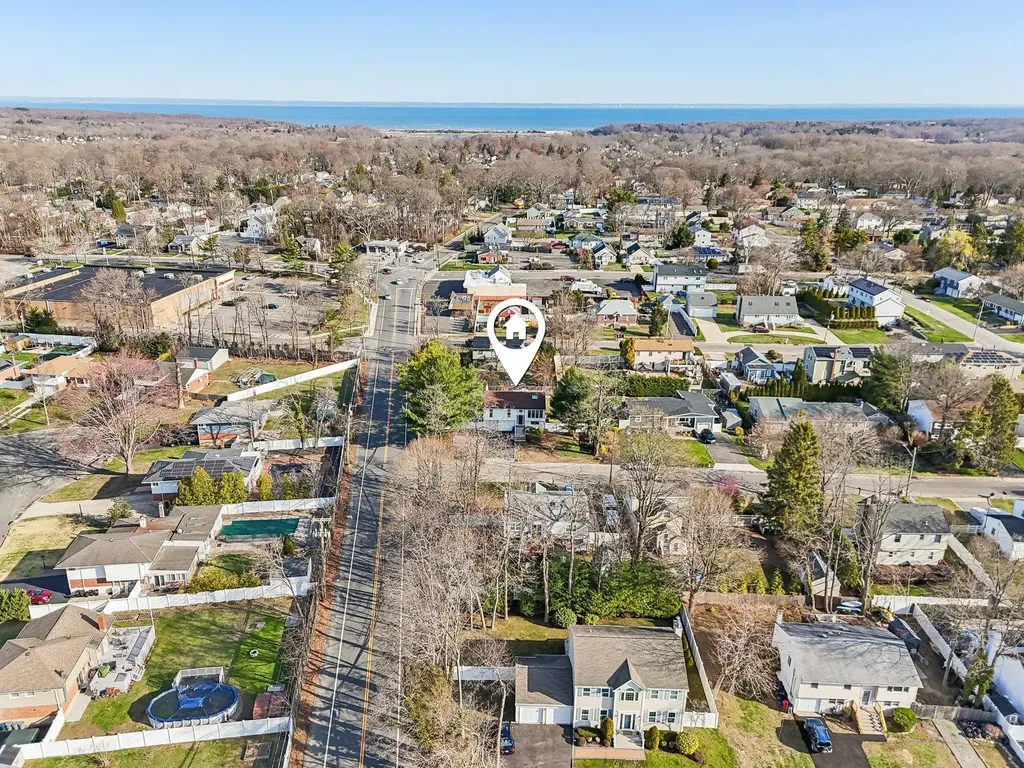 11 Dehan Street Smithtown NY 11787