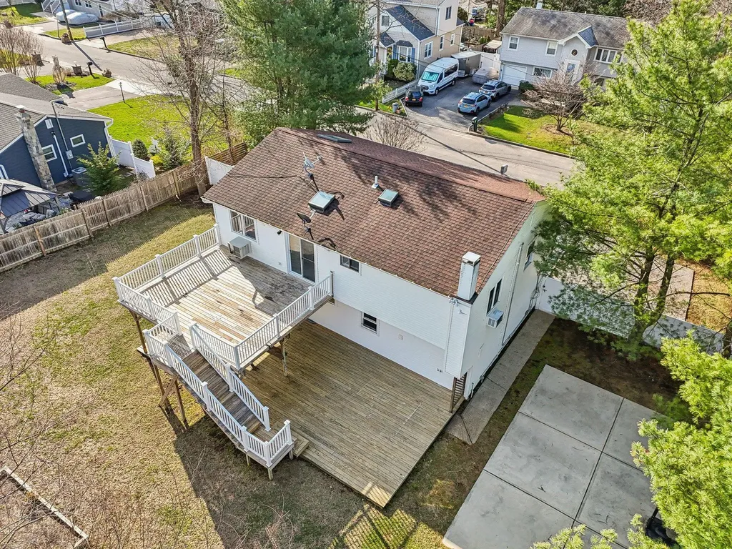 11 Dehan Street Smithtown NY 11787