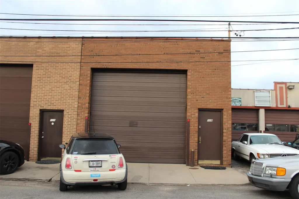 108 Windsor Avenue Mineola NY 11501