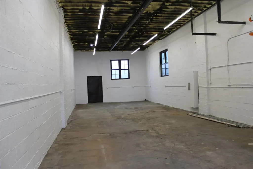 108 Windsor Avenue Mineola NY 11501