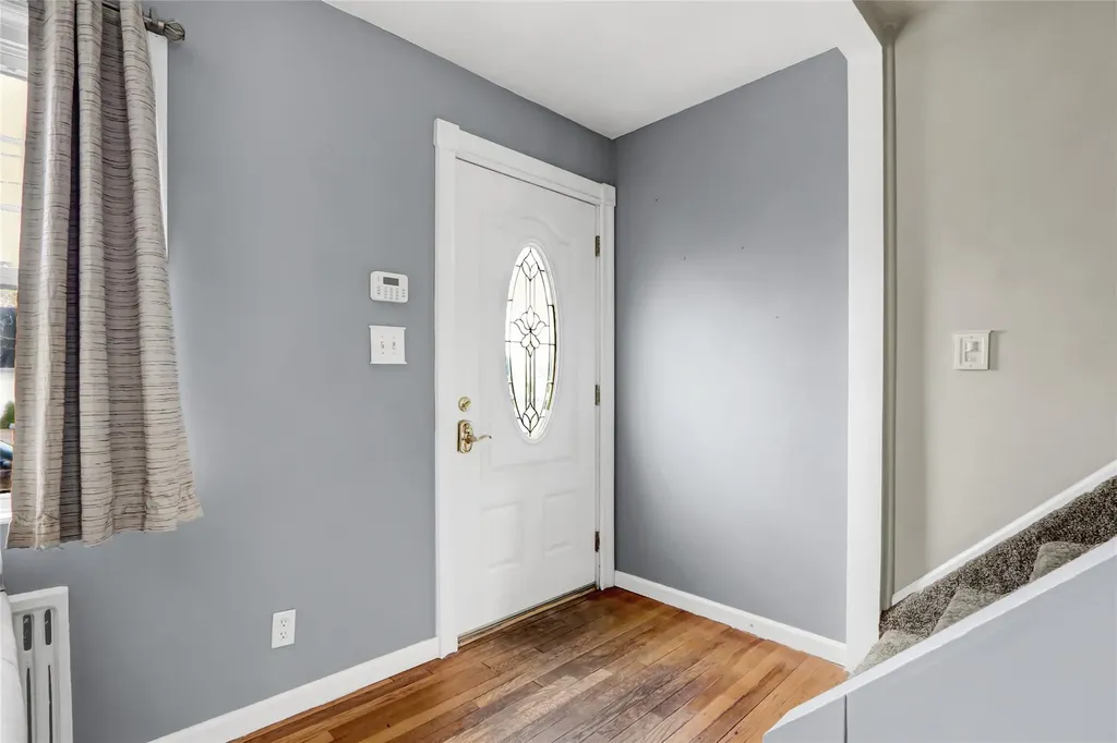 1478 Herzel Boulevard West Babylon NY 11704