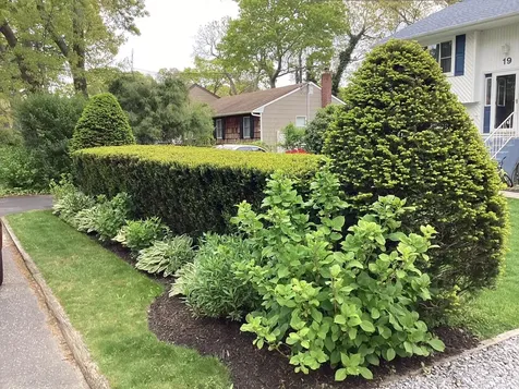 19 Holiday Boulevard Center Moriches NY 11934