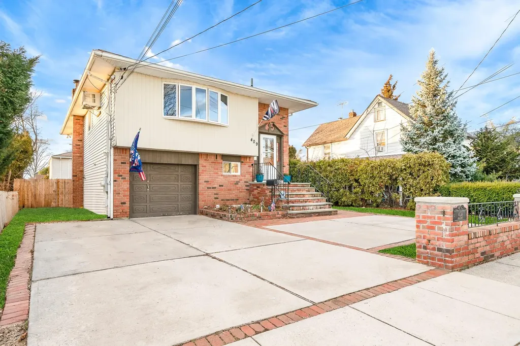 409 Broadway Bethpage NY 11714