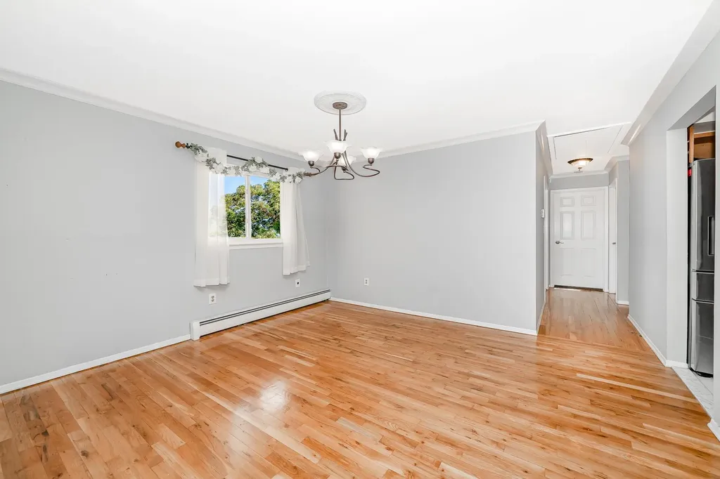 409 Broadway Bethpage NY 11714