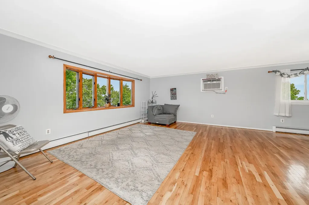 409 Broadway Bethpage NY 11714