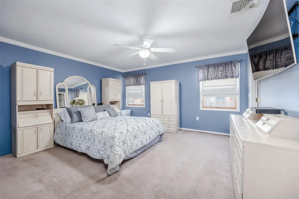 3423 Westminster Road Oceanside NY 11572