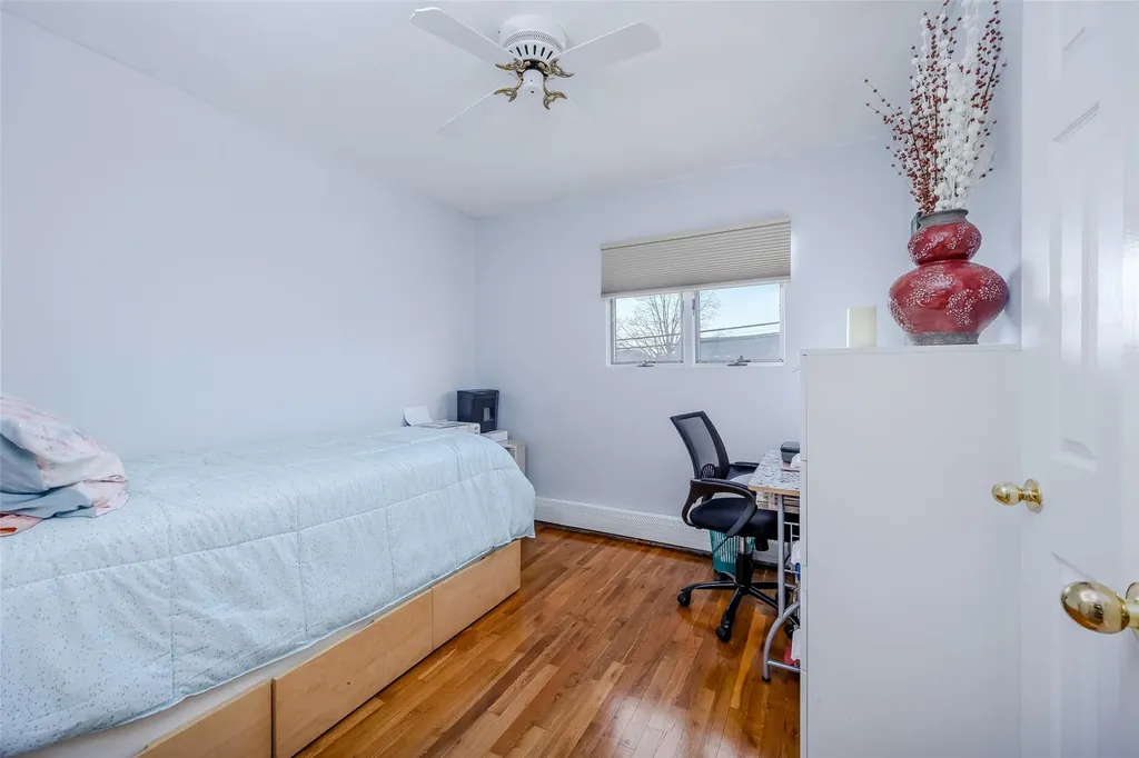 3423 Westminster Road Oceanside NY 11572