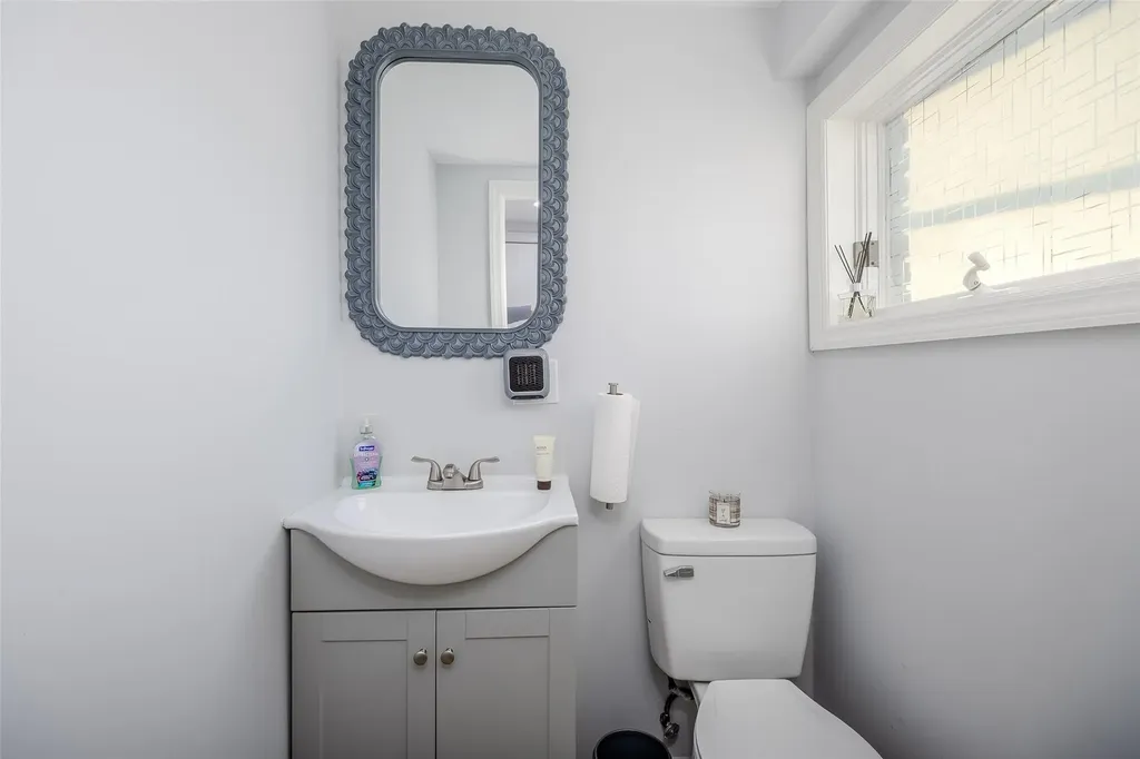 3423 Westminster Road Oceanside NY 11572