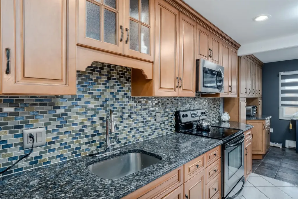 3423 Westminster Road Oceanside NY 11572